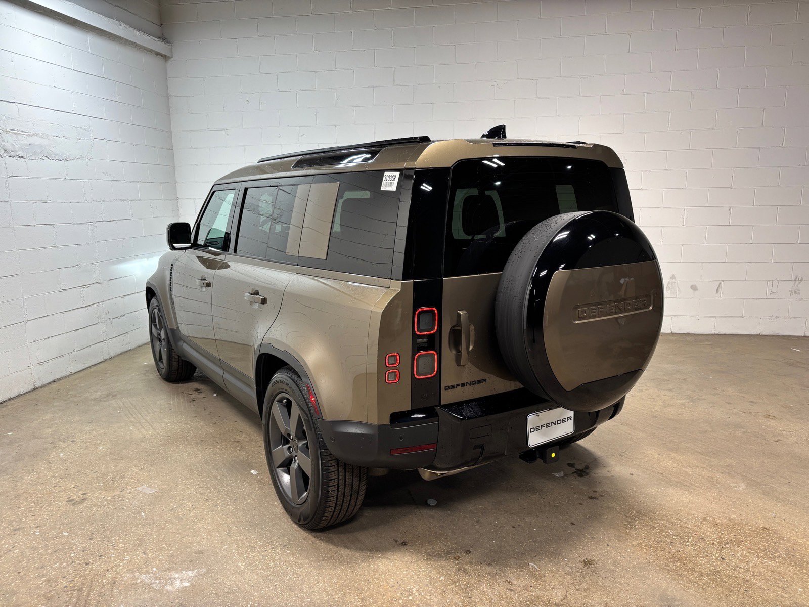 Used 2026 Land Rover Defender 110 S AWD/4WD image 9