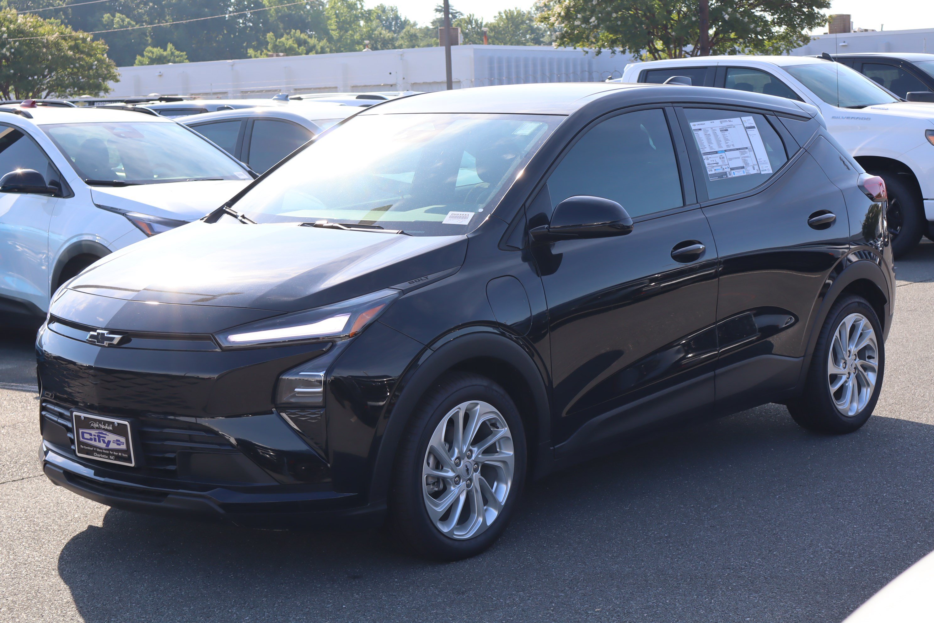 New 2027 Chevrolet Bolt LT w/ Comfort Package FWD image 3