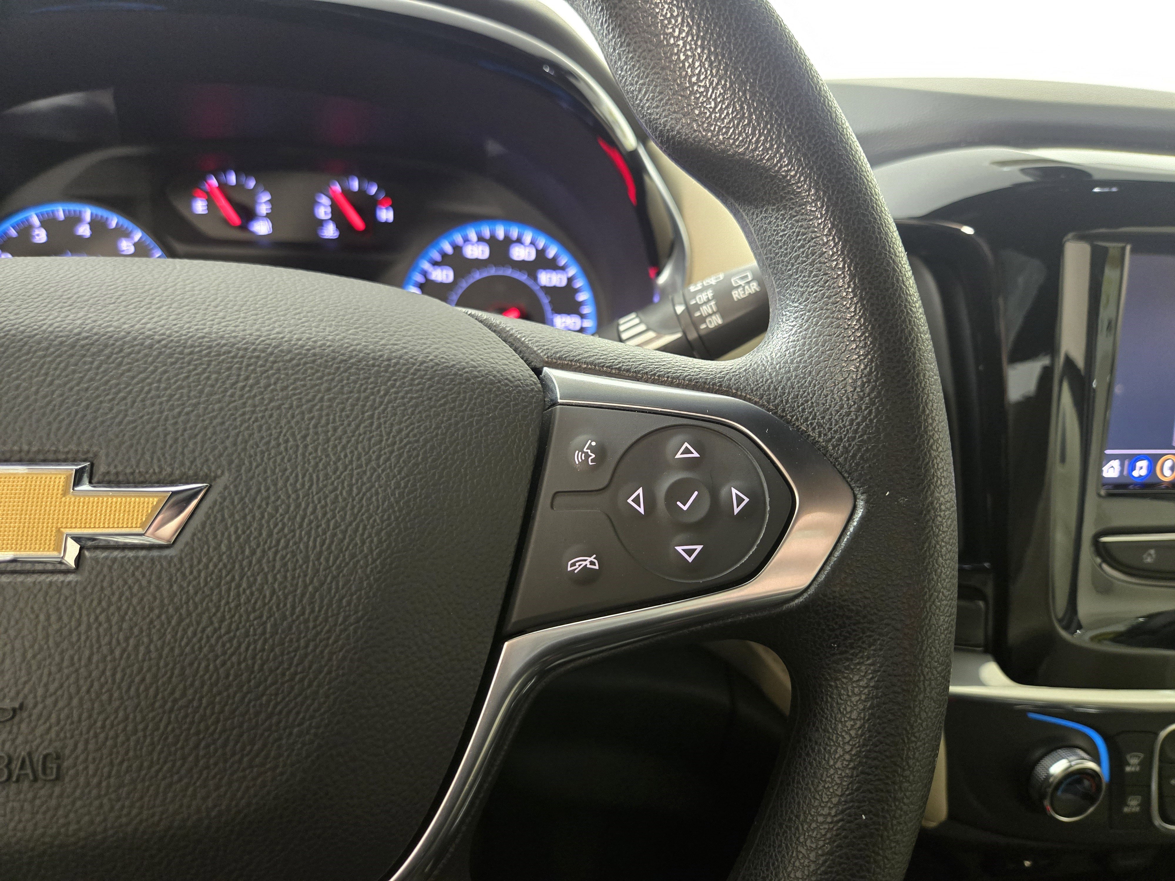 Certified 2023 Chevrolet Traverse LS w/ Safety Package image 17