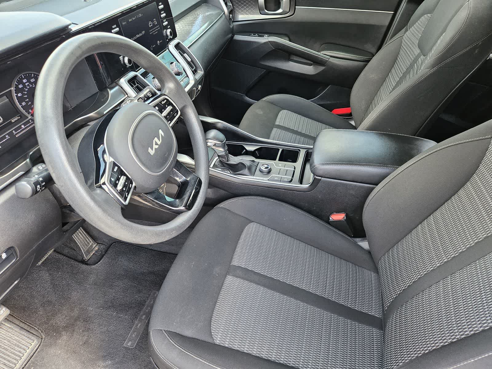 Used 2022 Kia Sorento LX FWD video 2