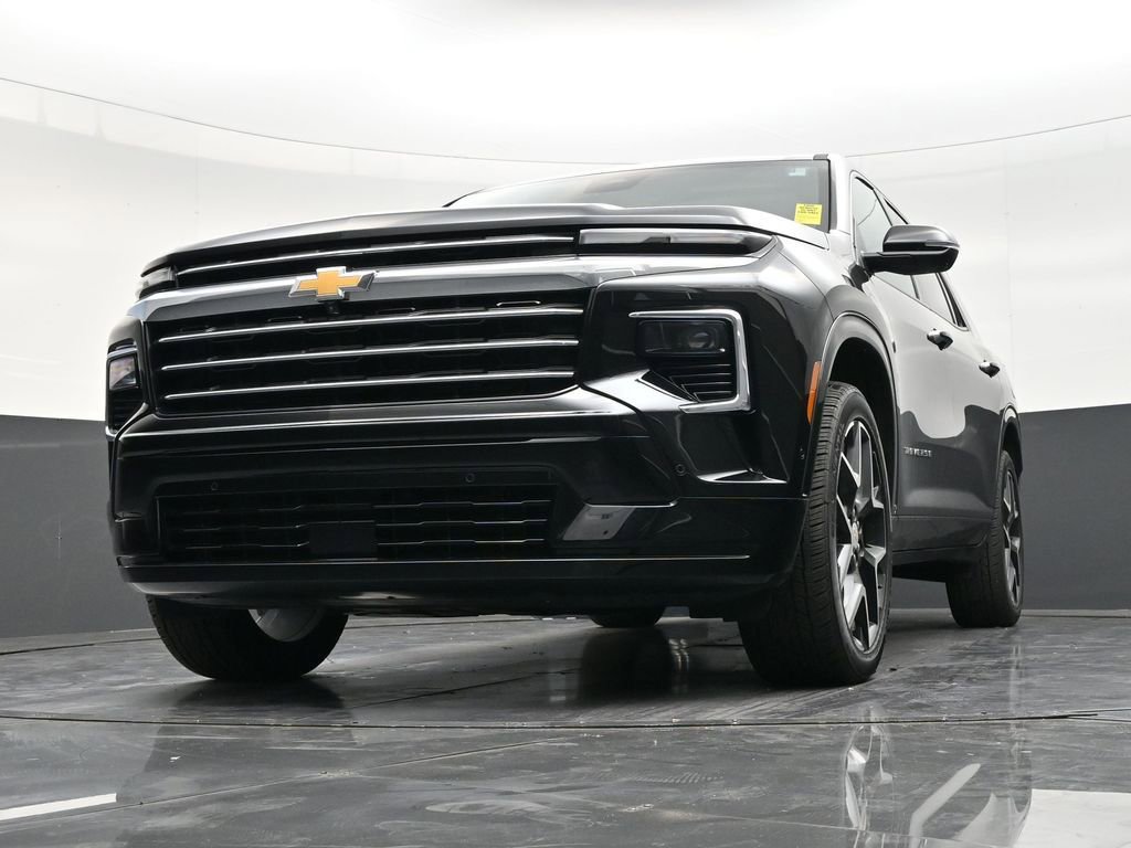 Used 2025 Chevrolet Traverse High Country image 27