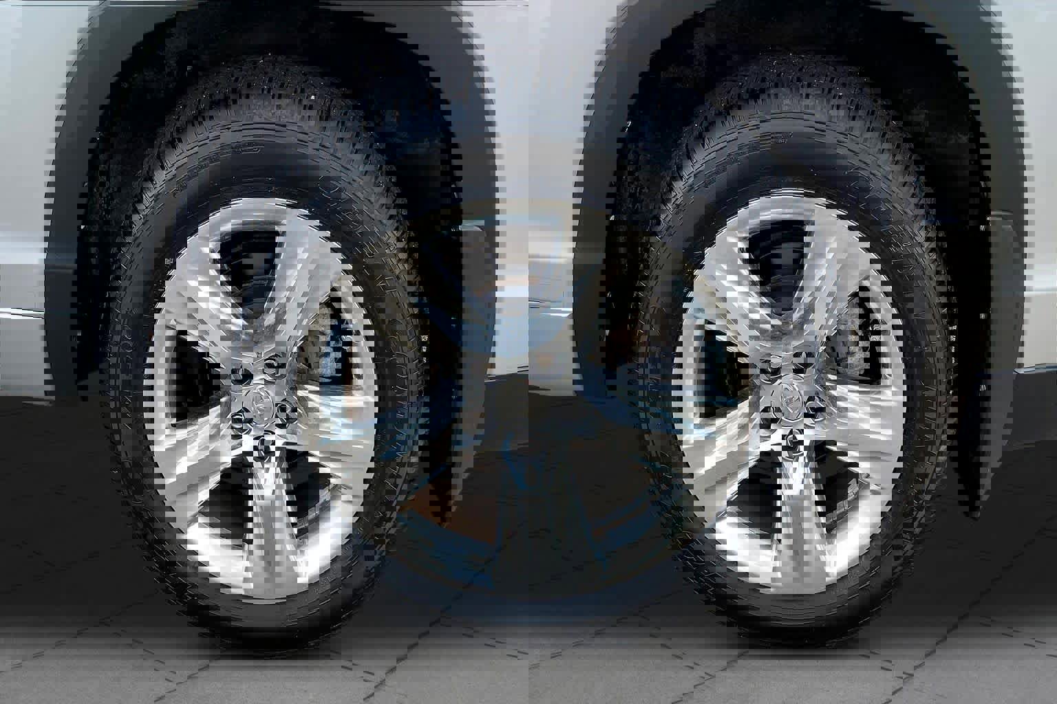 Used 2015 Toyota Highlander Limited Platinum image 9