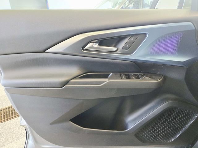 New 2026 Chevrolet Equinox EV LT image 23