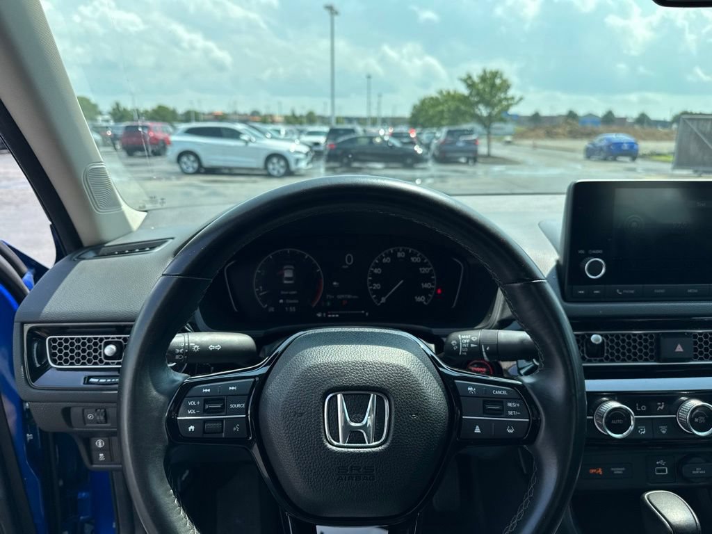 Used 2023 Honda Civic EX image 10