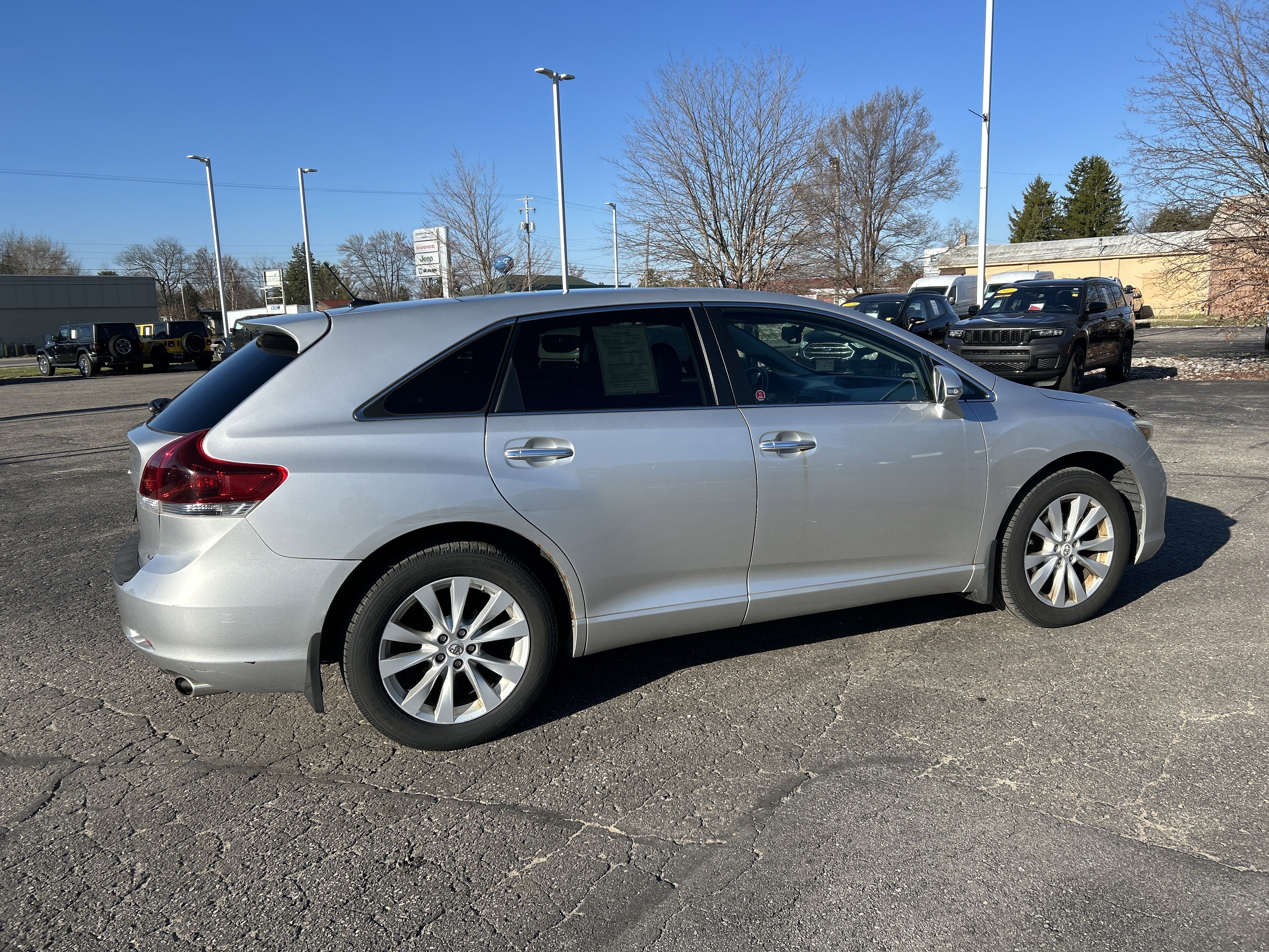 Used 2013 Toyota Venza LE AWD/4WD image 4