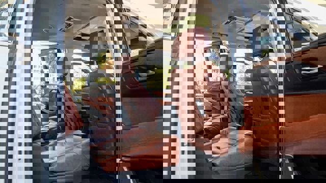 Used 2019 Cadillac Escalade ESV Premium Luxury image 89