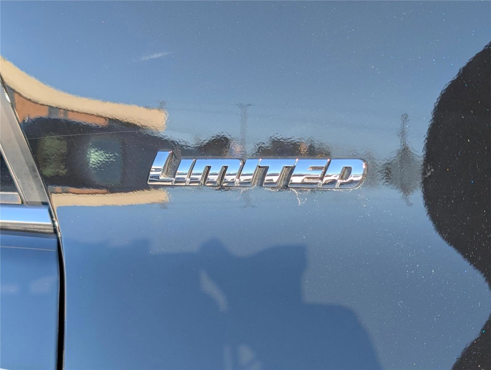 Used 2022 Toyota 4Runner Limited image 9