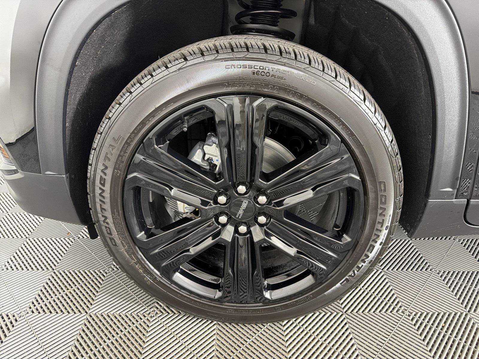 New 2027 GMC Acadia Elevation w/ Black Edition FWD image 9