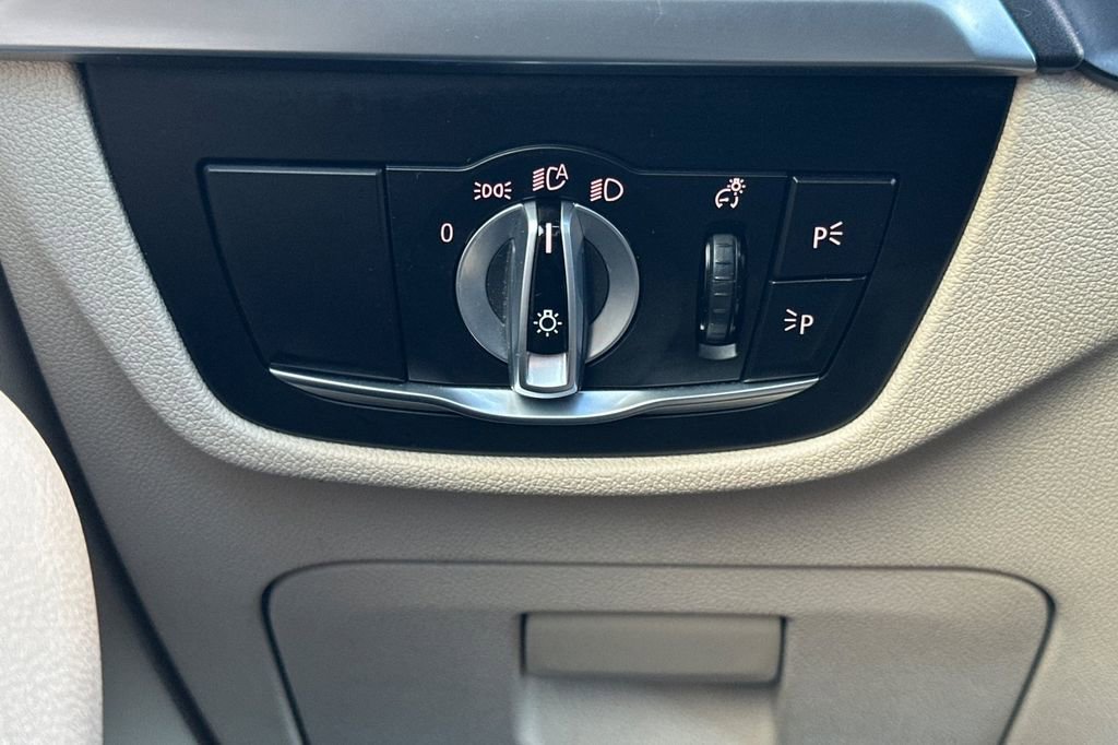 Used 2022 BMW X3 xDrive30i w/ Premium Package 2 image 31