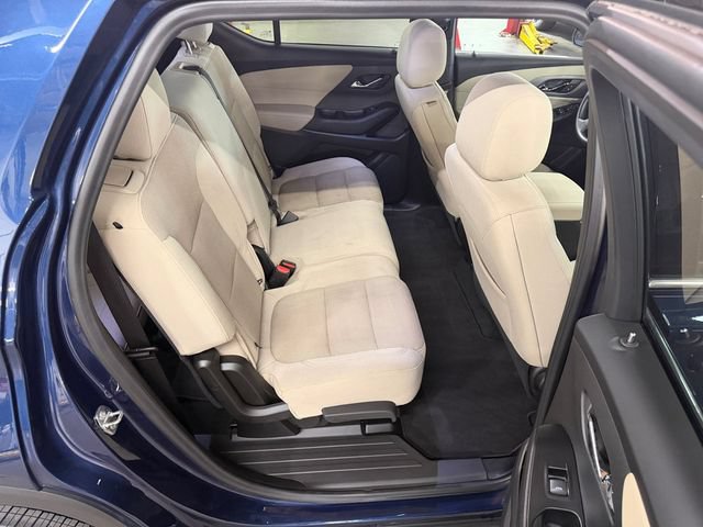 Used 2022 Chevrolet Traverse LS AWD/4WD image 16
