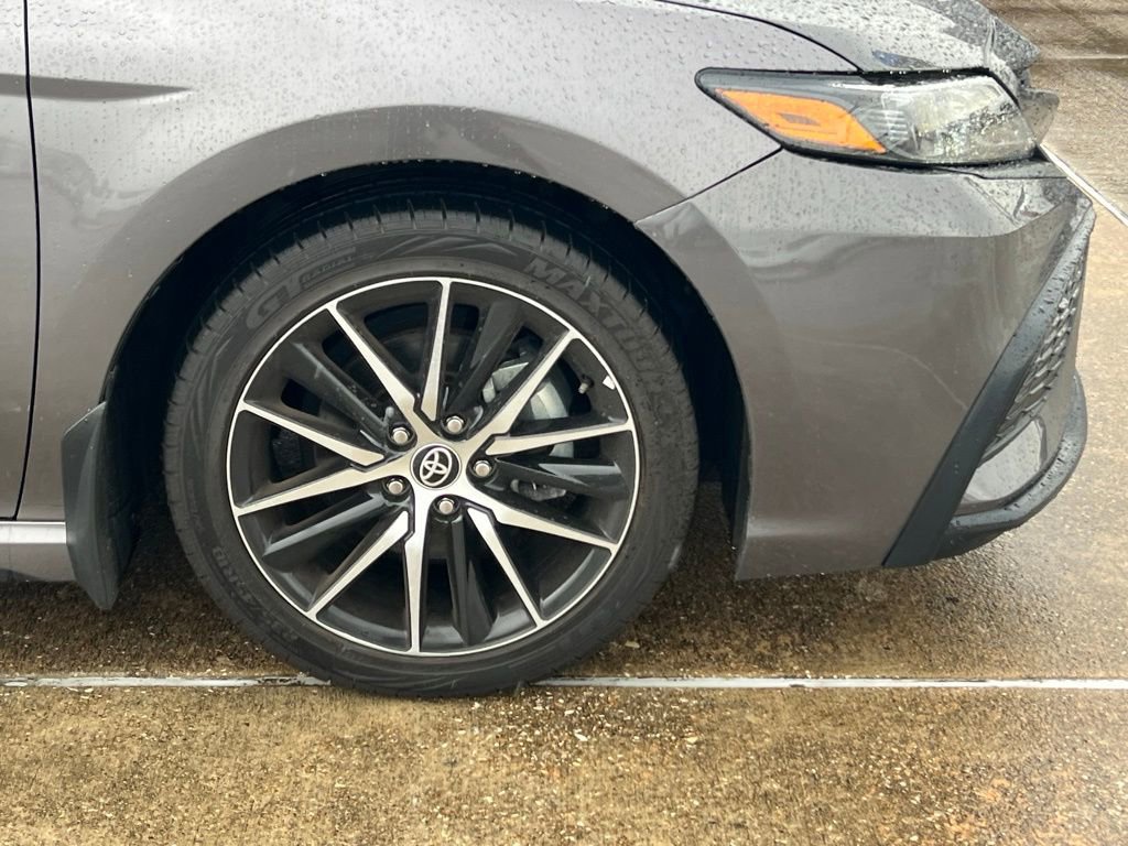 Used 2024 Toyota Camry SE w/ Blackout Package (TMS) AWD/4WD image 8