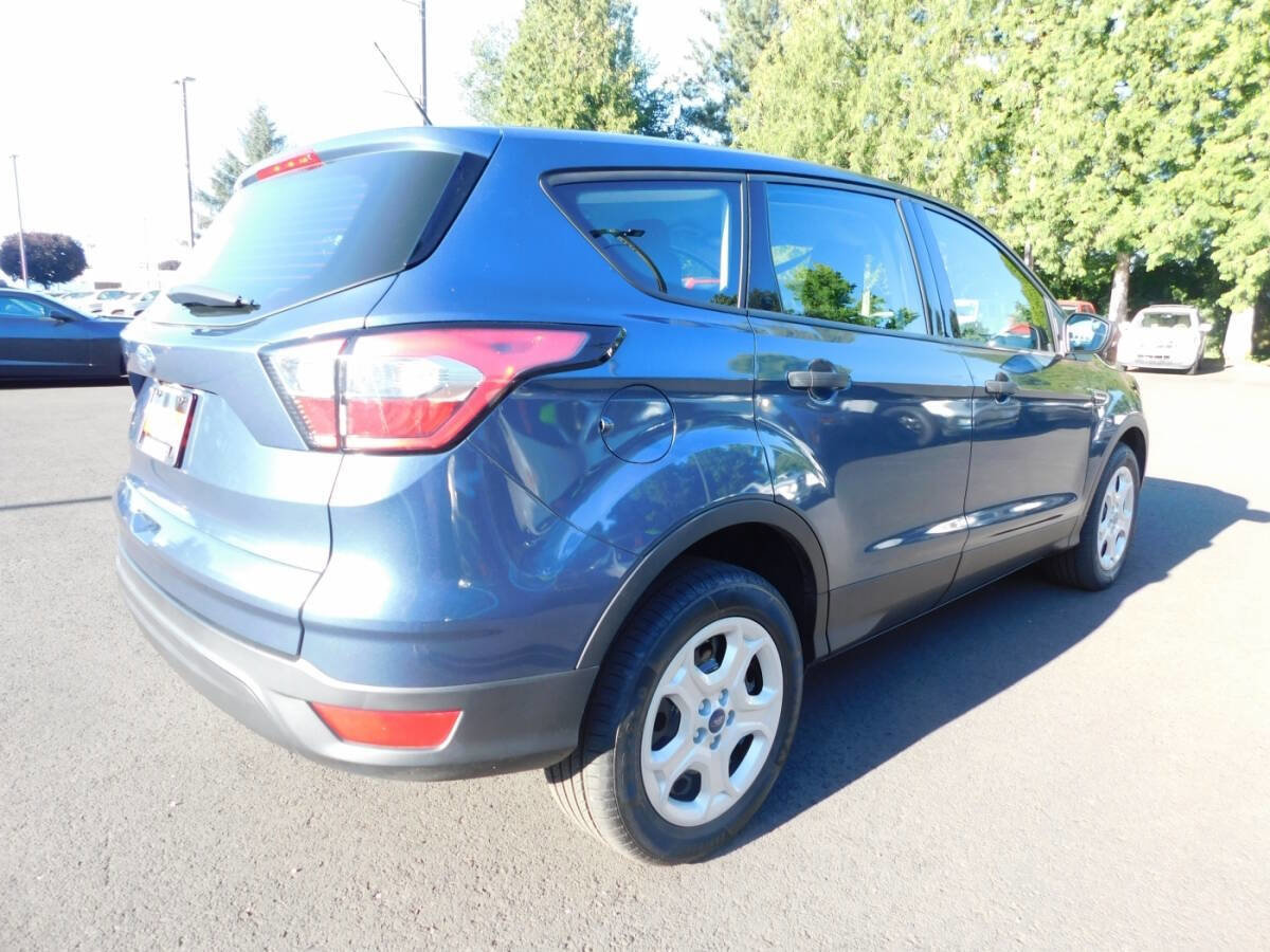 Used 2018 Ford Escape S image 2