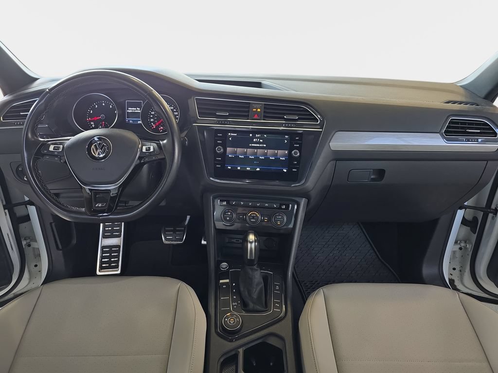 Used 2020 Volkswagen Tiguan SE R-Line AWD/4WD image 10