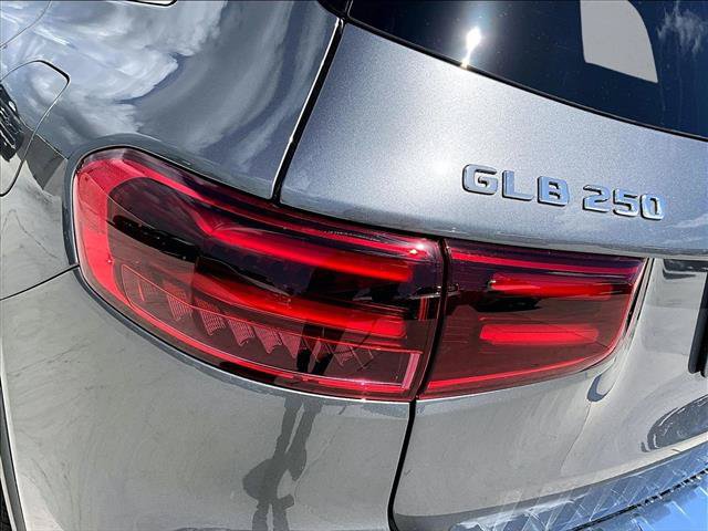 New 2026 Mercedes-Benz GLB 250 image 27