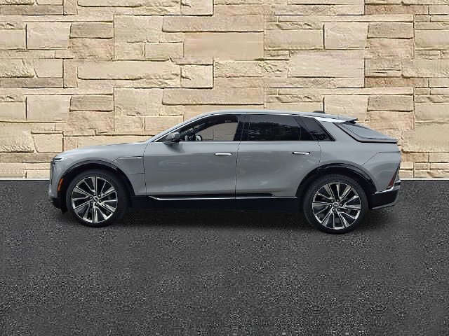 Used 2026 Cadillac Lyriq Signature Luxury w/ Nappa Leather Package AWD/4WD image 2