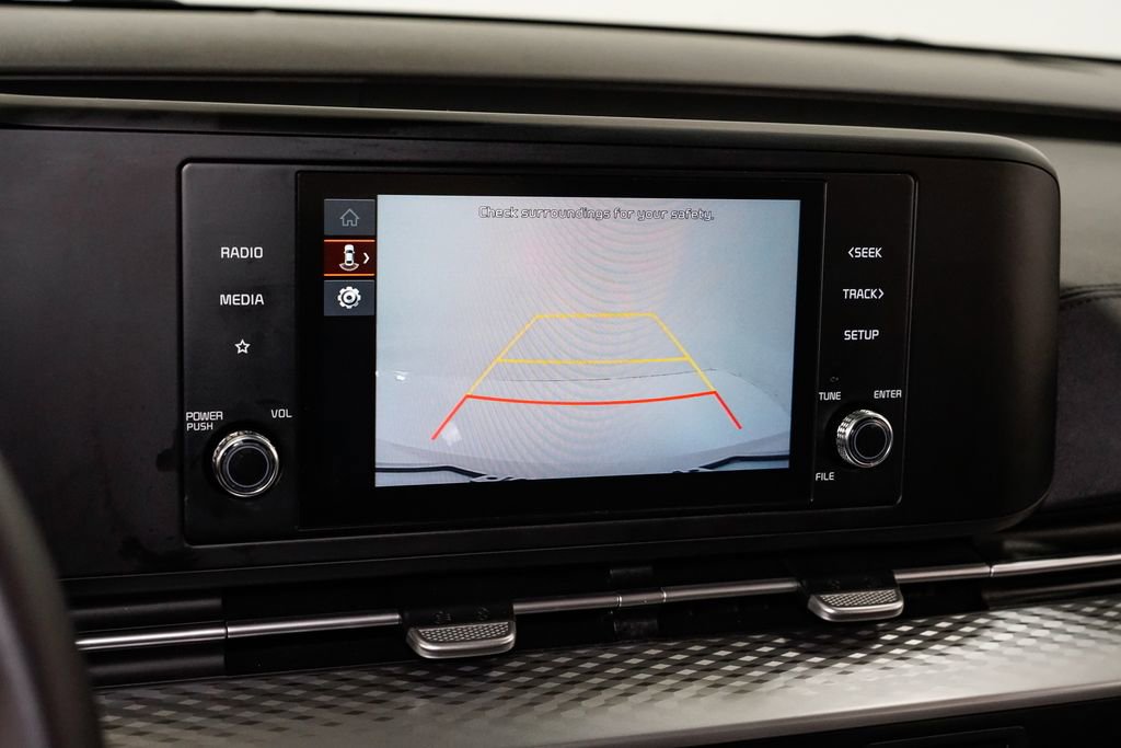 Certified 2024 Kia Carnival LX image 14