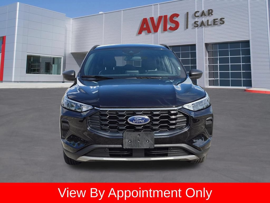 Used 2025 Ford Escape ST-Line AWD/4WD image 2