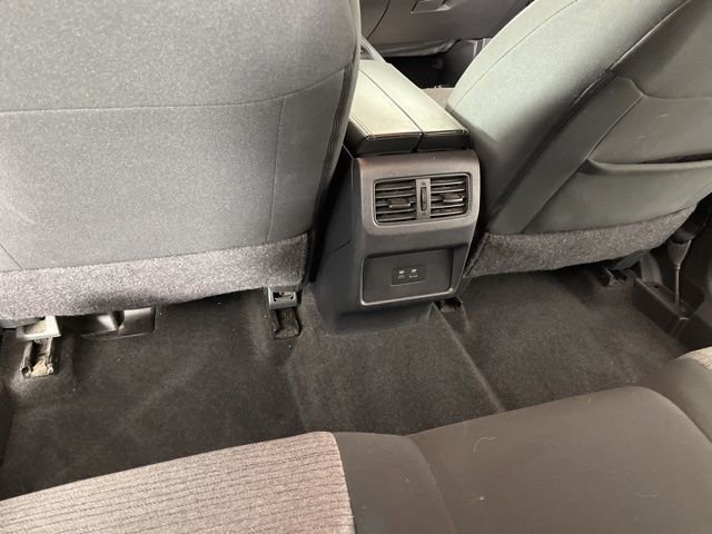 Used 2023 Nissan Rogue SV image 42