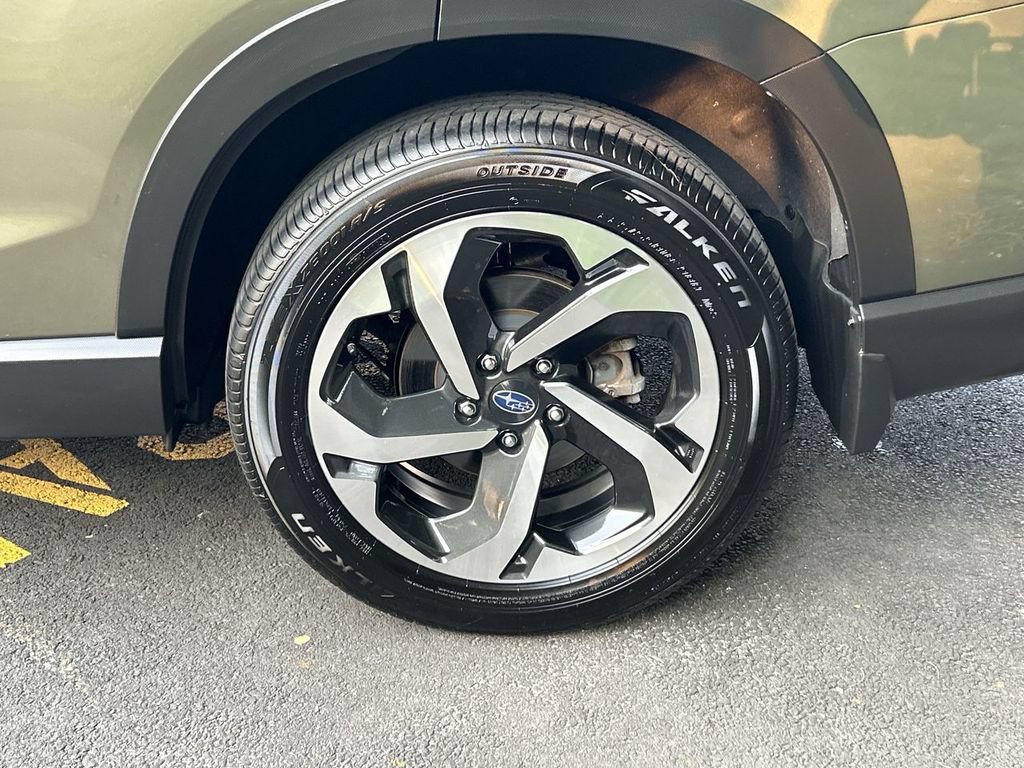 Certified 2023 Subaru Forester Touring AWD/4WD image 11