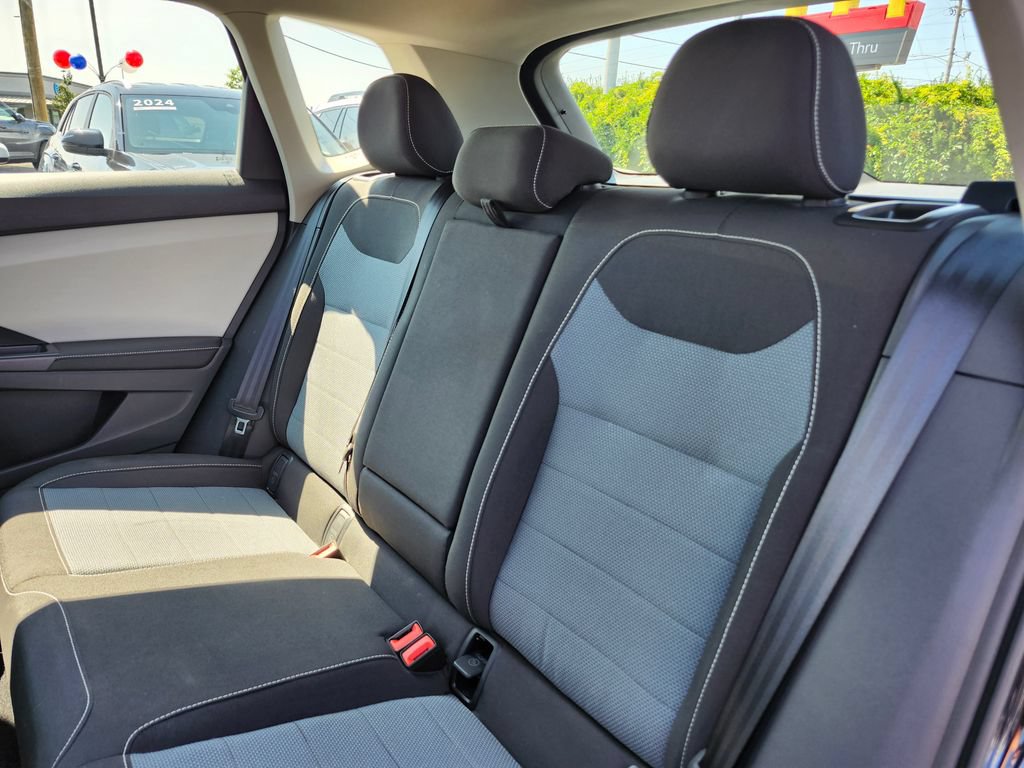 Used 2025 Volkswagen Taos S AWD/4WD image 12