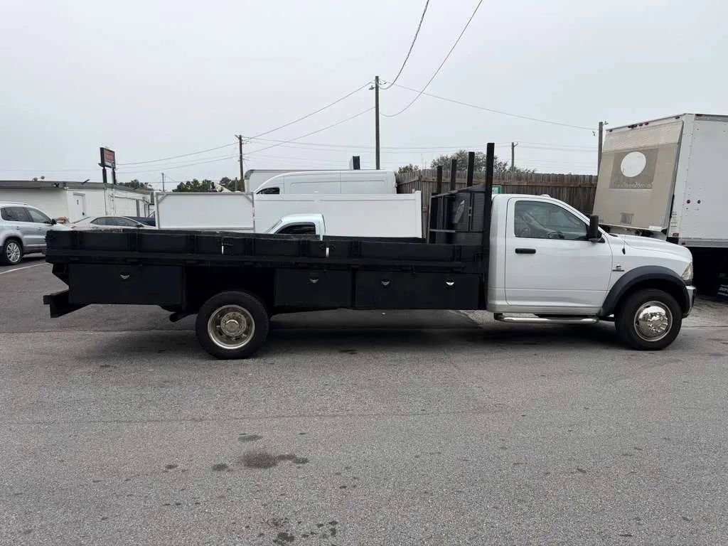 Used 2018 RAM 5500 Tradesman w/ Power & Remote Entry Group image 8