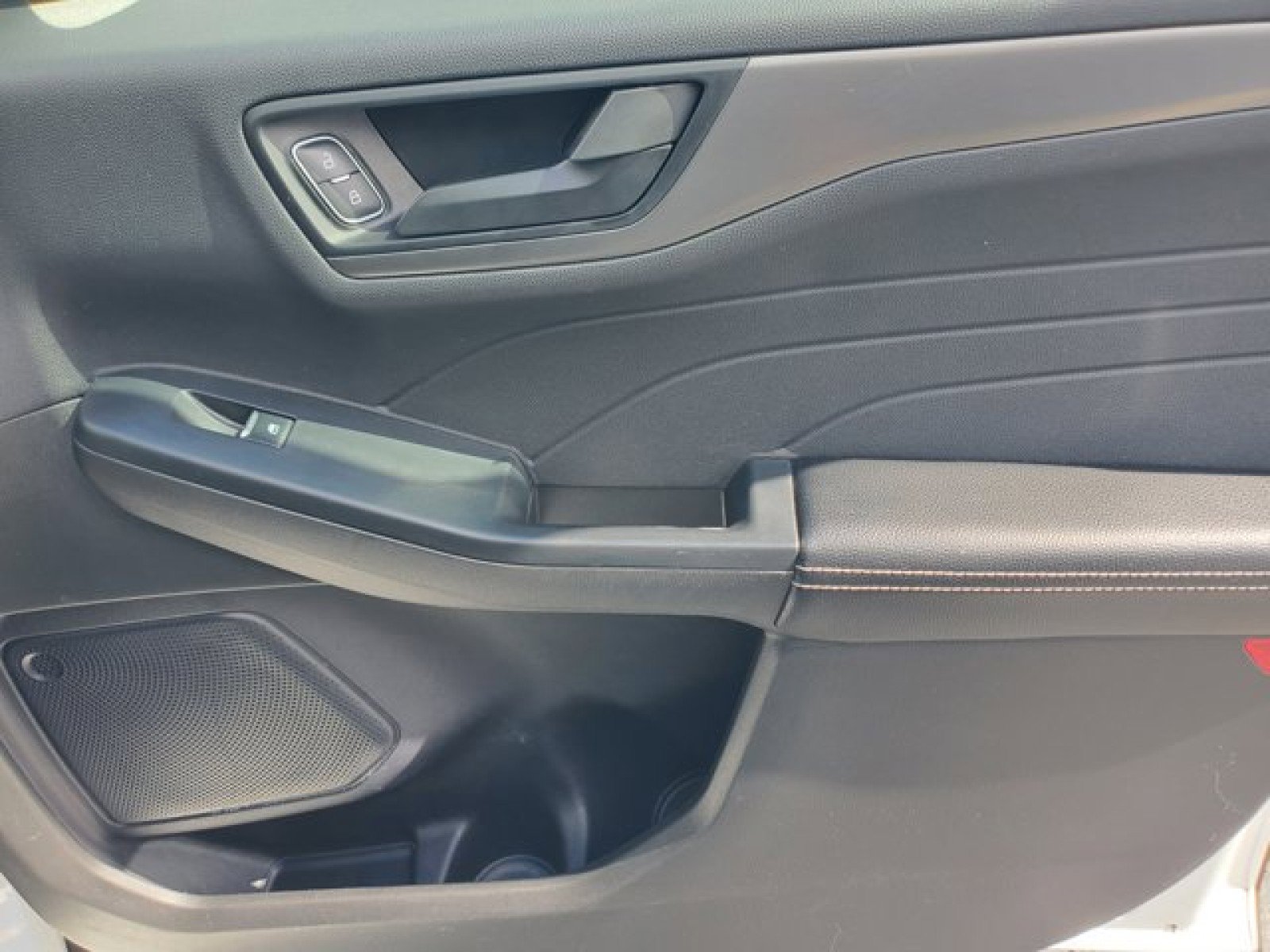 Used 2024 Ford Escape Active image 37