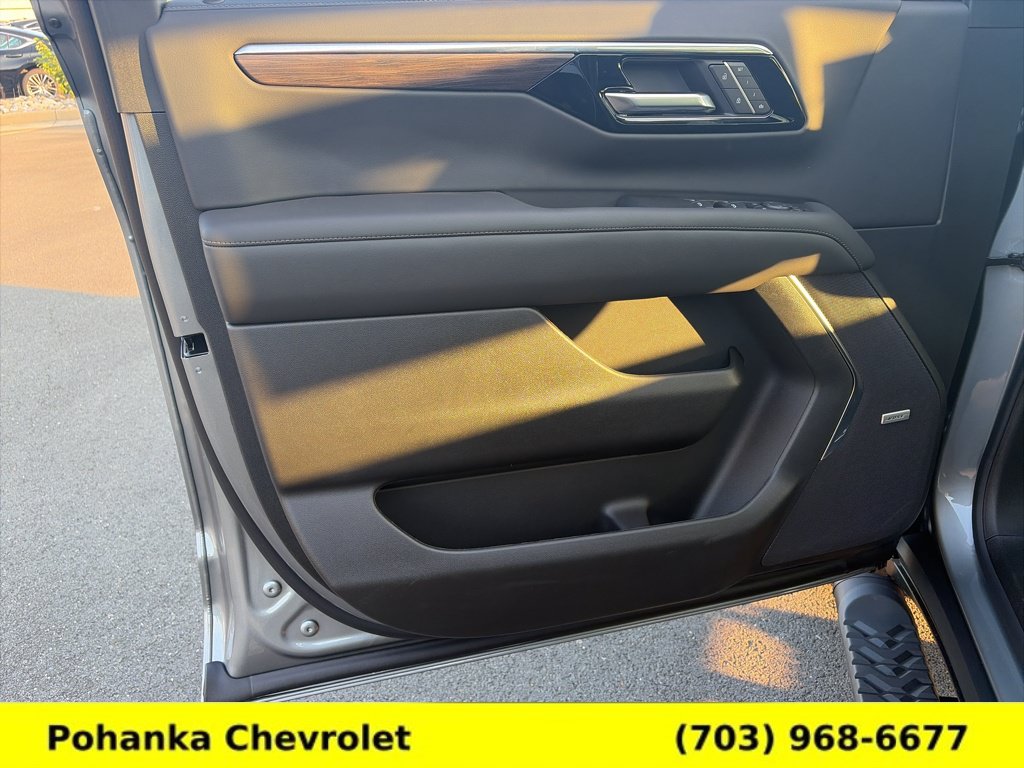 New 2026 Chevrolet Tahoe Z71 w/ Comfort Package AWD/4WD image 23