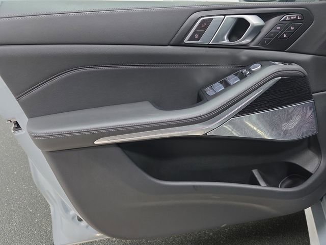 Certified 2024 BMW X7 M60i w/ Executive Package image 24