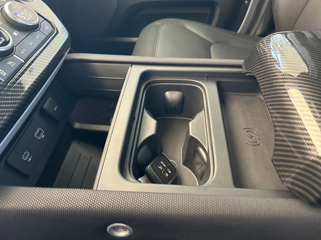 Used 2023 Land Rover Defender 110 X-Dynamic SE image 65