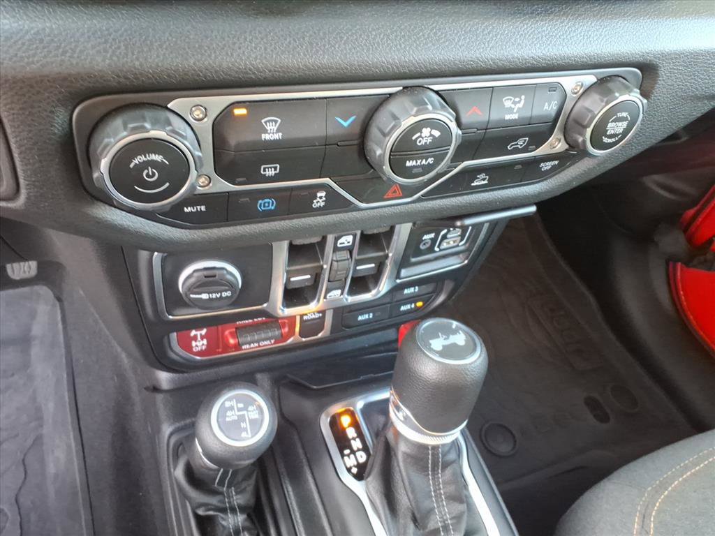 Used 2025 Jeep Wrangler Willys image 33