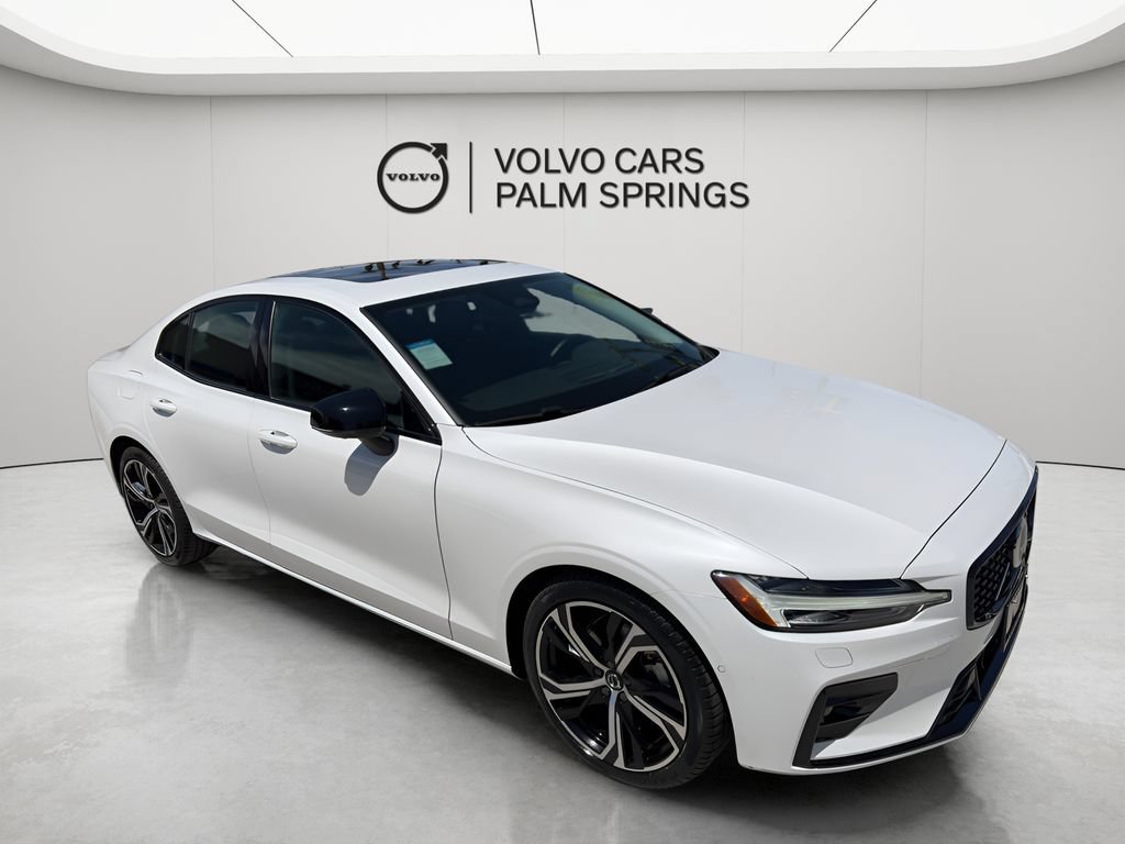 Used 2025 Volvo S60 B5 Plus FWD image 7