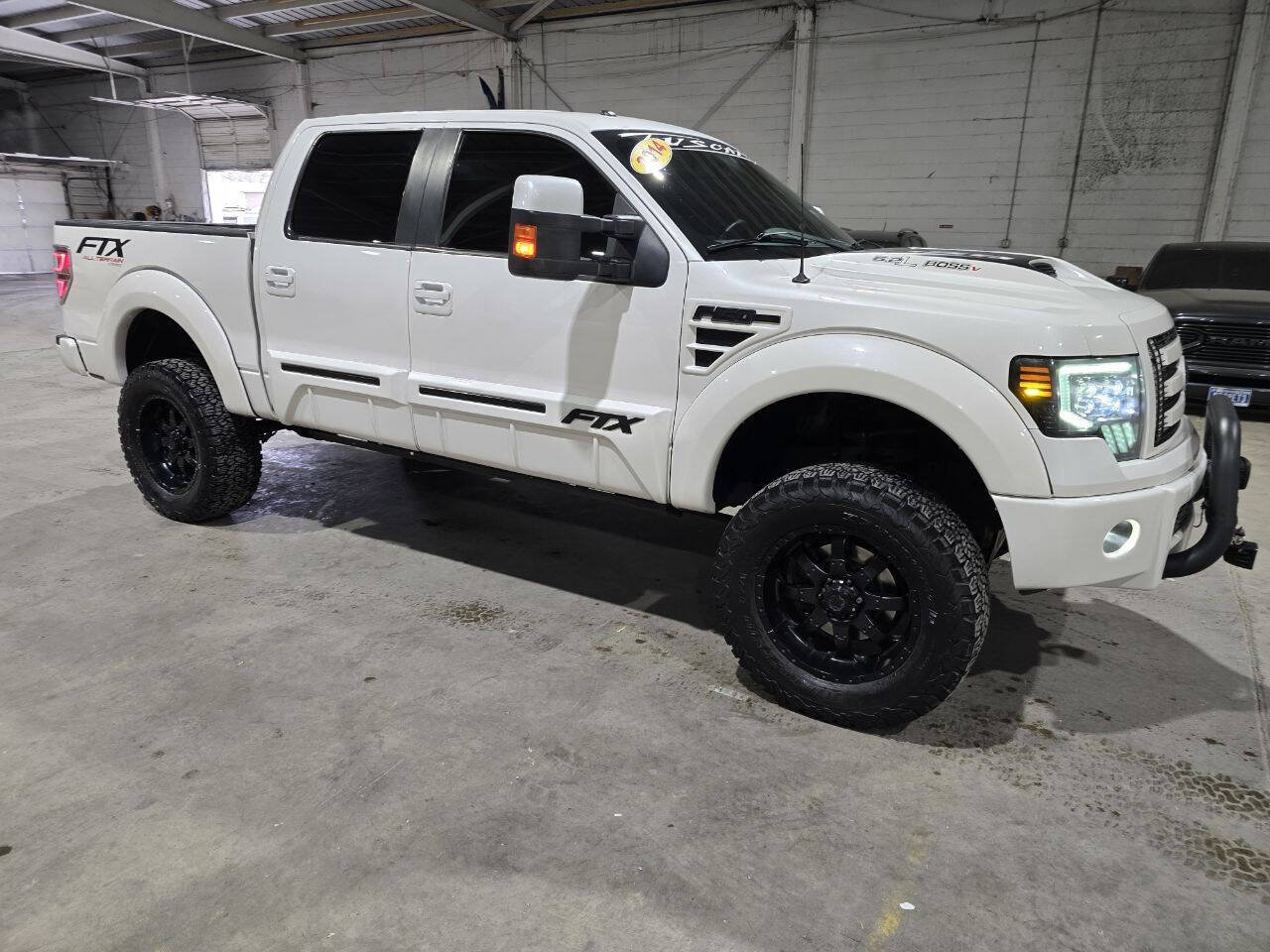Used 2014 Ford F150 Lariat w/ Equipment Group 502A Luxury AWD/4WD image 23