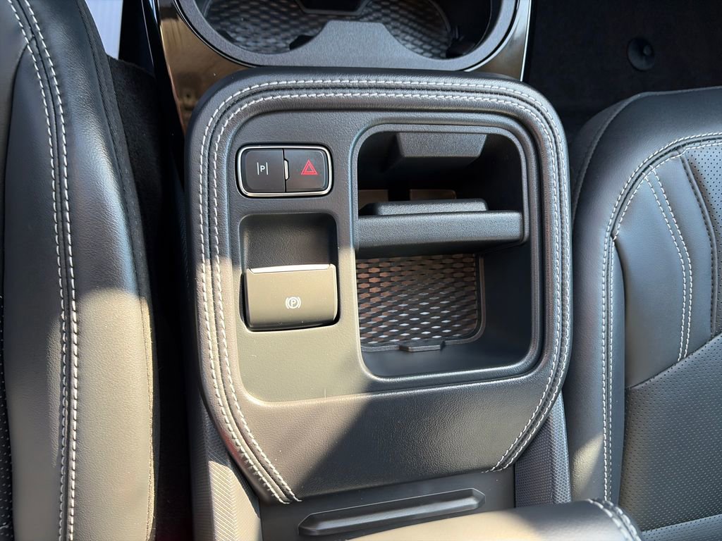 Used 2025 Ford Mustang Mach-E Premium image 30