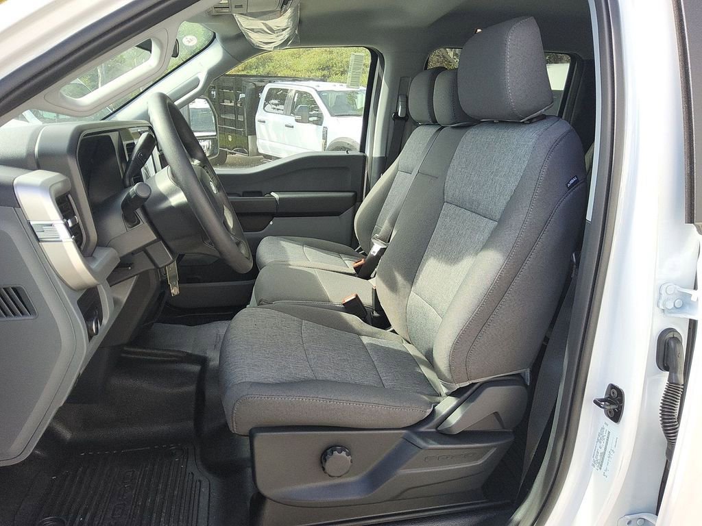 New 2026 Ford F450 XL w/ XL Chrome Package image 7