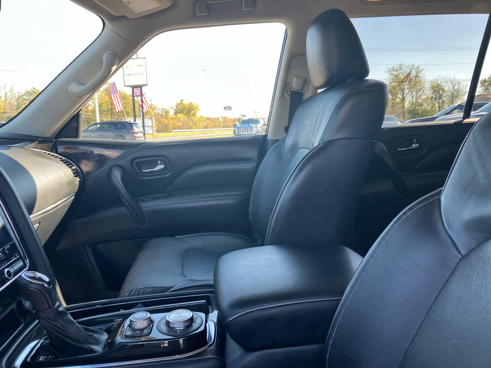 Used 2020 INFINITI QX80 Luxe w/ Proassist Package image 10