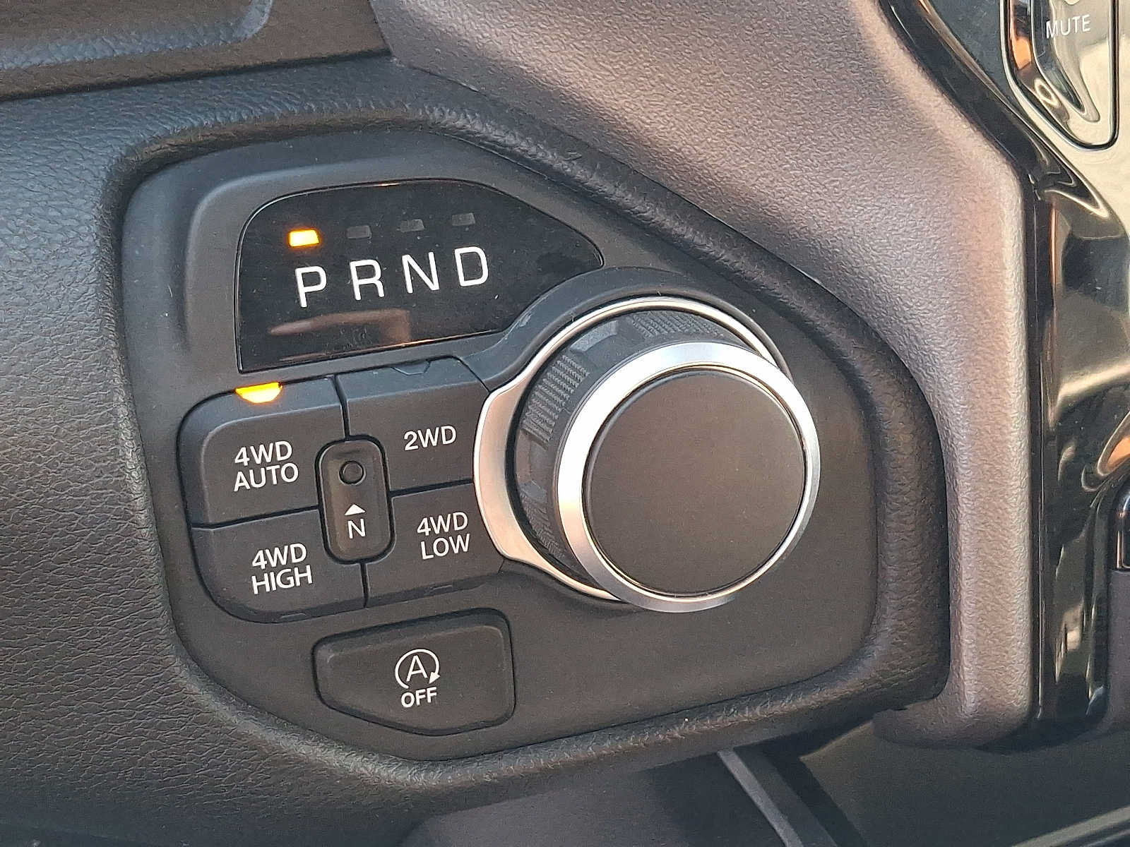 Used 2025 RAM 1500 Big Horn AWD/4WD image 15