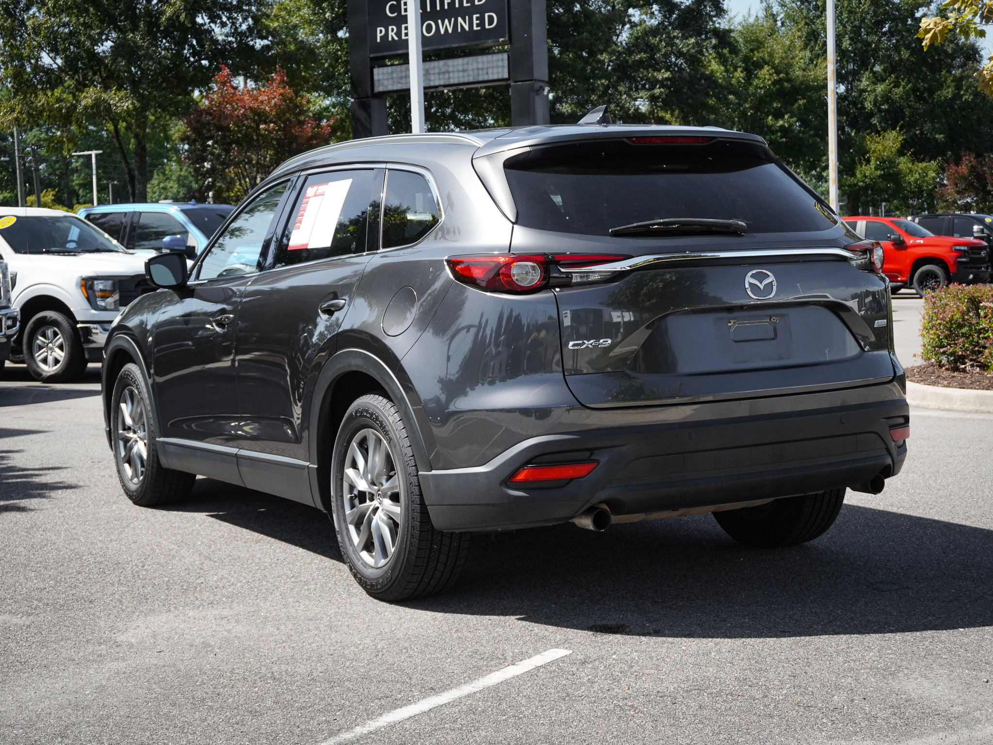 Used 2018 MAZDA CX-9 Touring w/ Touring Premium Package FWD image 8