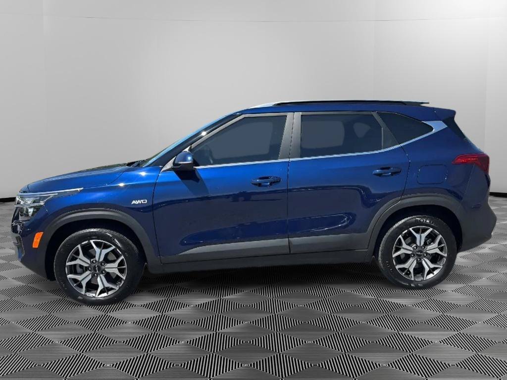 Used 2023 Kia Seltos EX AWD/4WD image 5