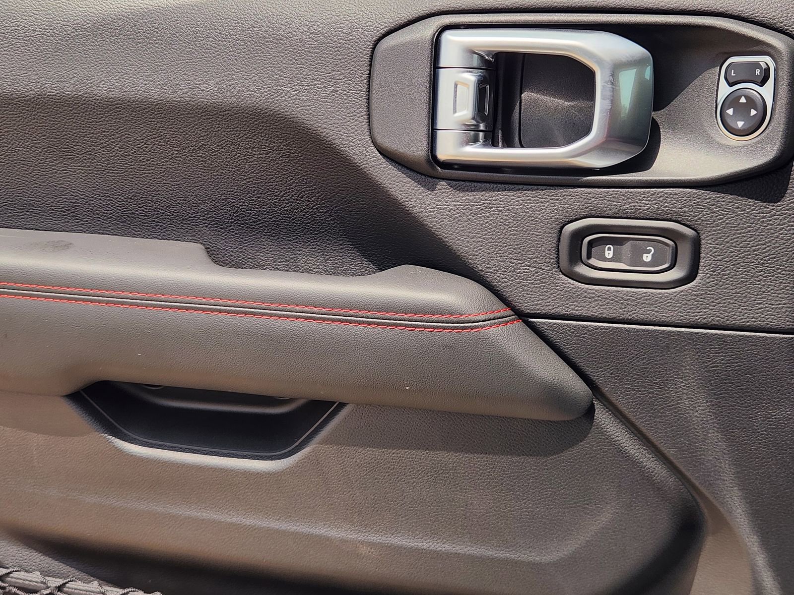 New 2026 Jeep Gladiator Rubicon AWD/4WD image 18