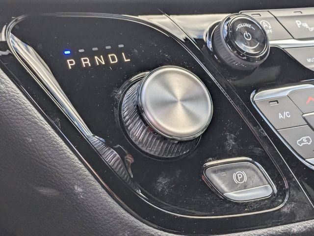 New 2026 Chrysler Pacifica Select AWD/4WD image 18
