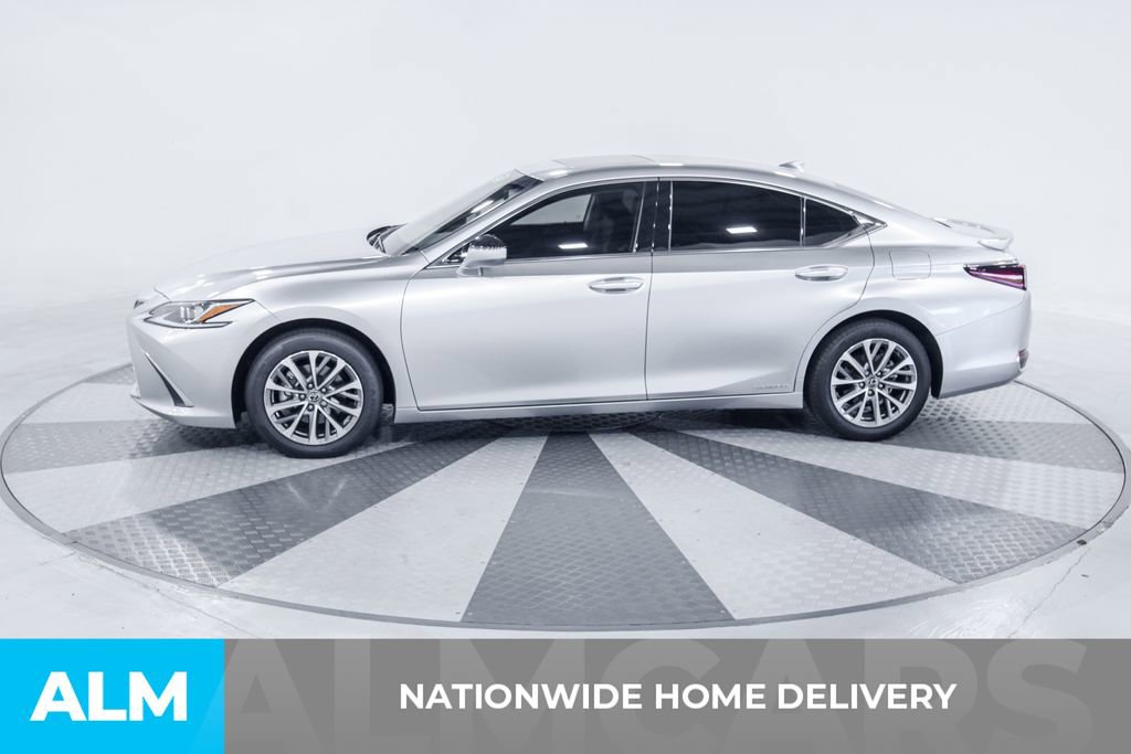Used 2022 Lexus ES 300h w/ Accessory Package image 5