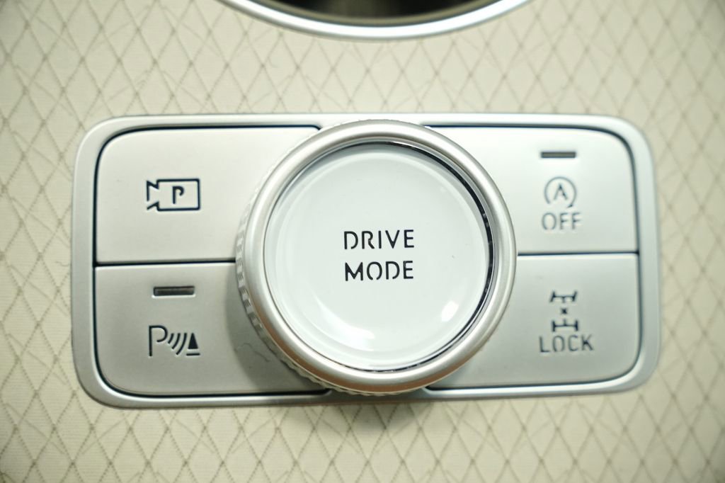 New 2025 Genesis GV80 3.5T Prestige image 40