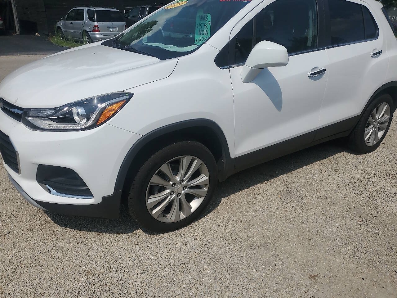 Used 2020 Chevrolet Trax Premier AWD/4WD image 1