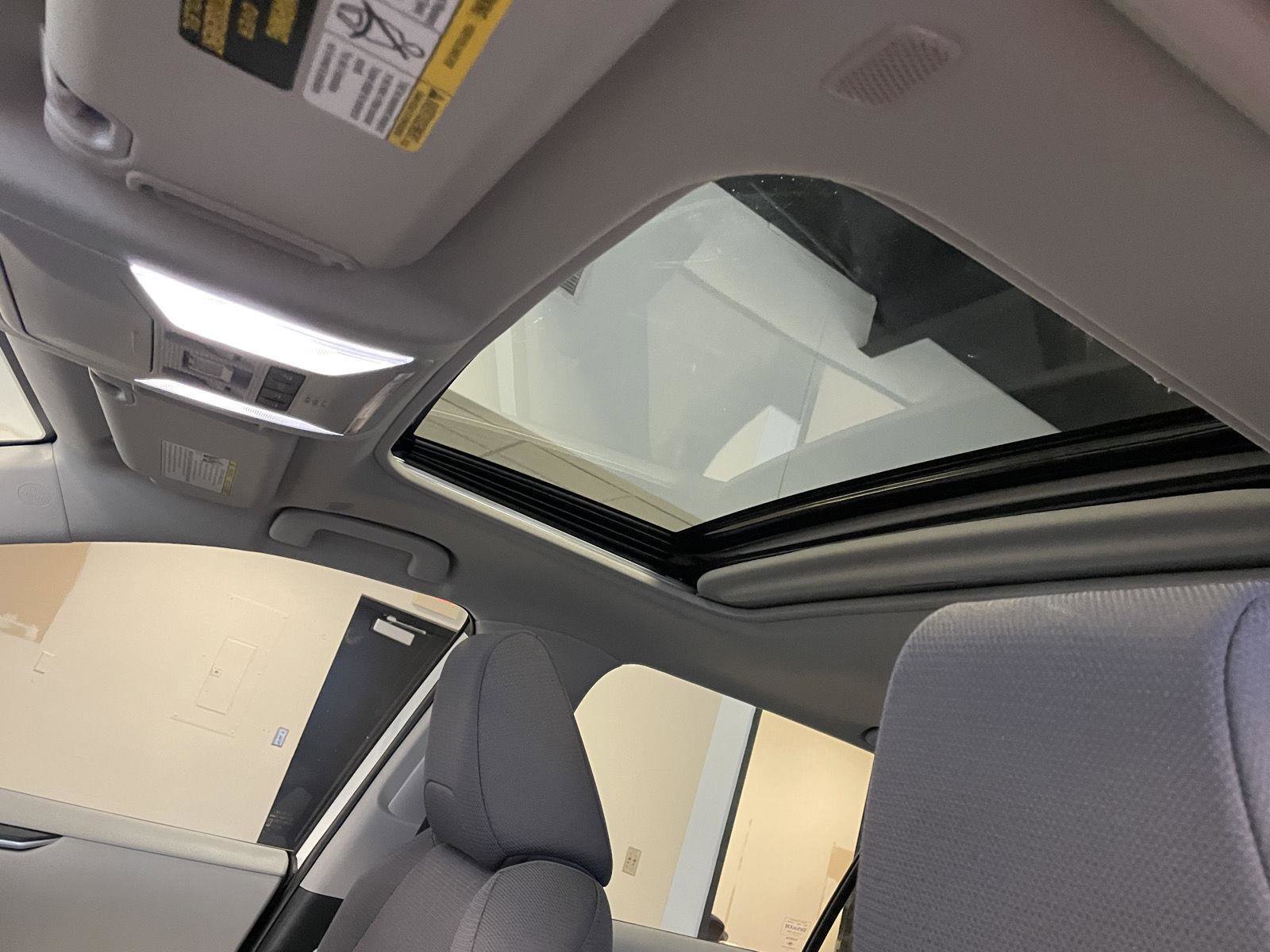 Used 2024 Toyota RAV4 XLE w/ Convenience Package image 30