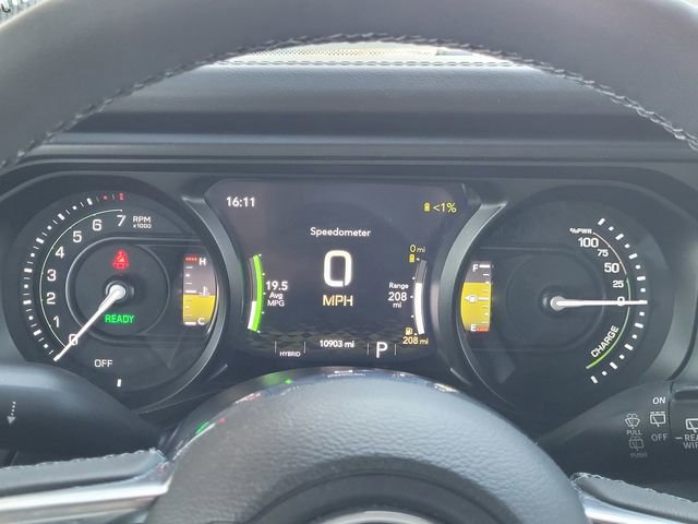 Certified 2025 Jeep Wrangler Unlimited Sahara image 8