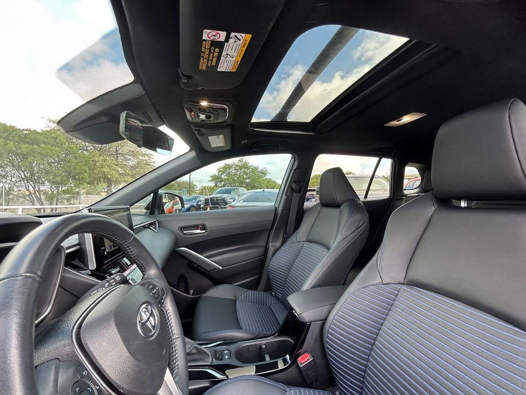 Used 2024 Toyota Corolla Cross XSE image 12
