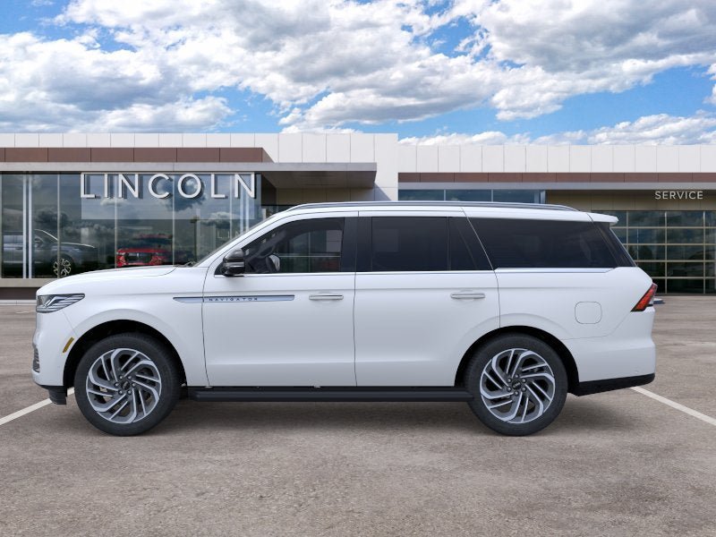 New 2026 Lincoln Navigator Premiere AWD/4WD image 4