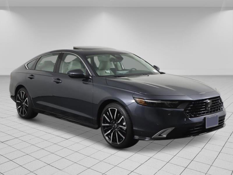 New 2025 Honda Accord Touring image 7