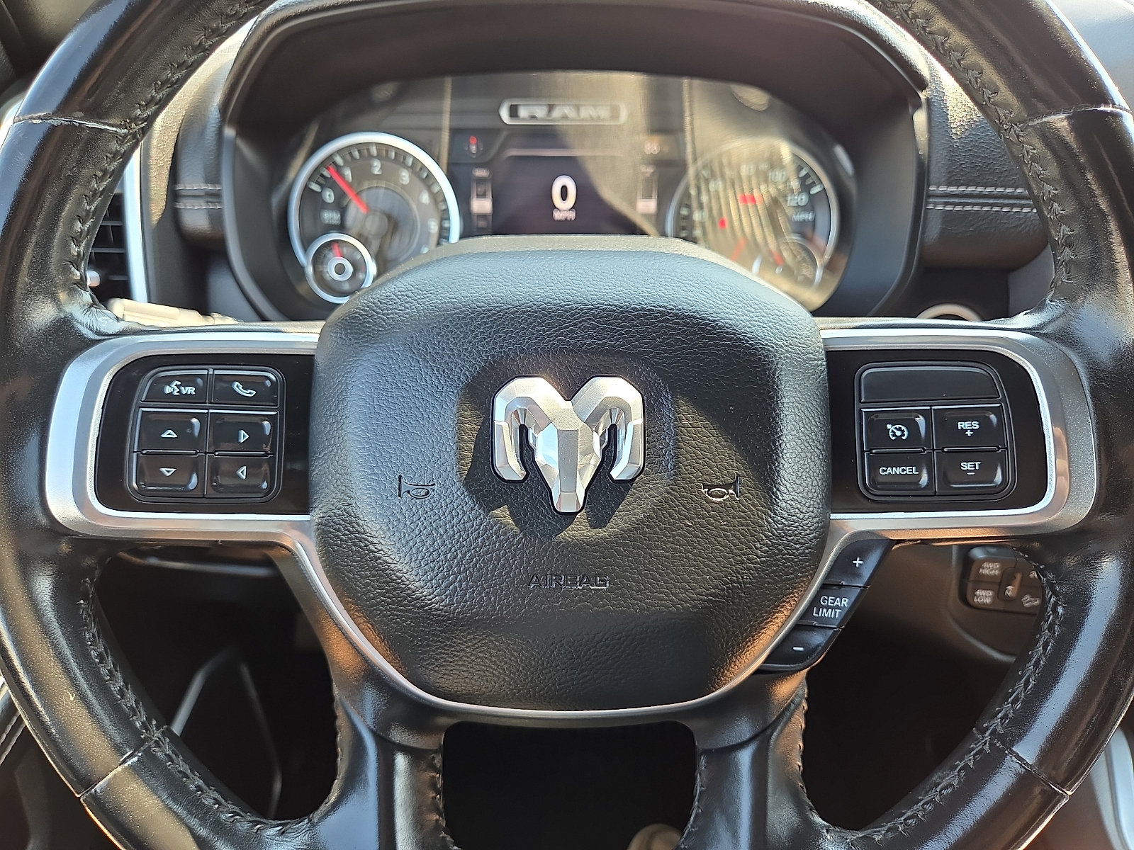 Used 2020 RAM 2500 Laramie w/ Night Edition AWD/4WD image 24