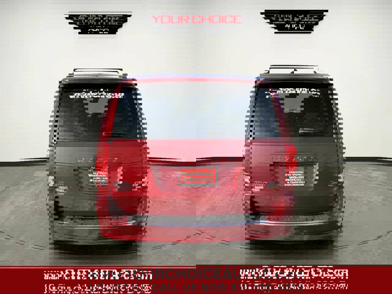 Used 2011 Dodge Grand Caravan Crew w/ Entertainment Group 1 image 4